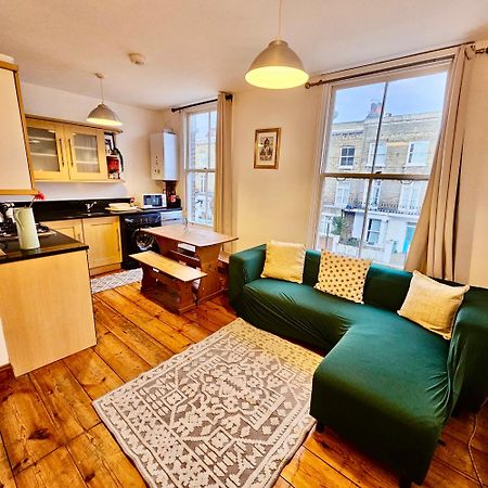 Lovely 1 Bed Apartment 2 Min To Station London Exterior photo