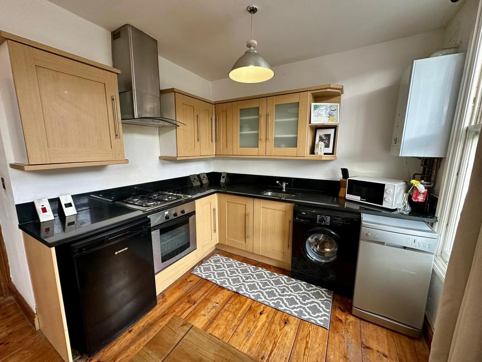 Lovely 1 Bed Apartment 2 Min To Station London Exterior photo